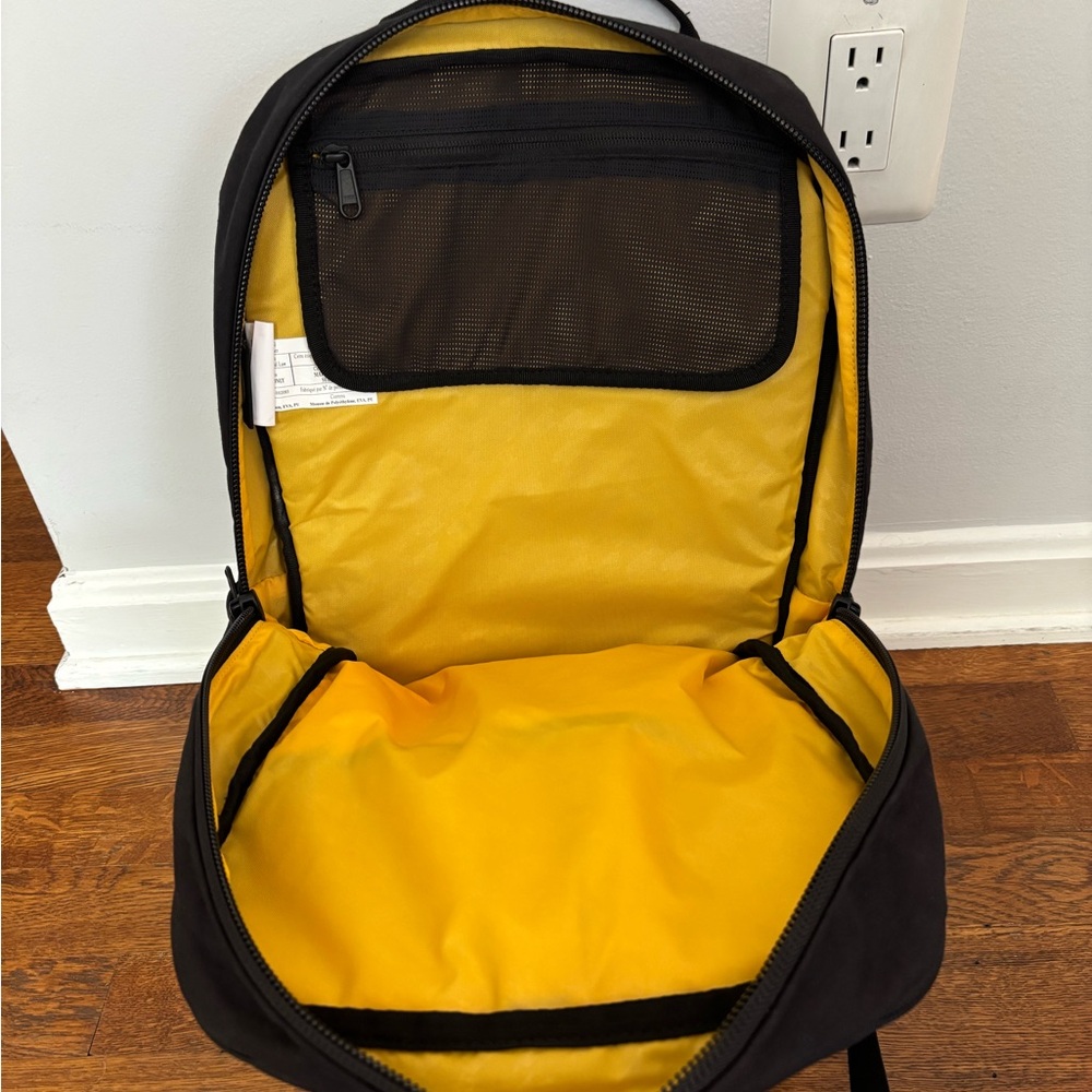 Mountainsmith Black Backpack - image 3